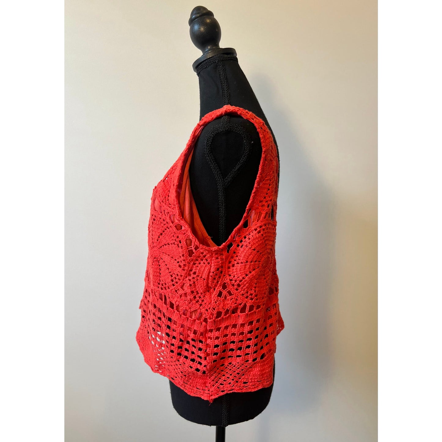 Free People Jen's Pirate Booty Lace Top in Red Coral Medium Sleeveless Crochet