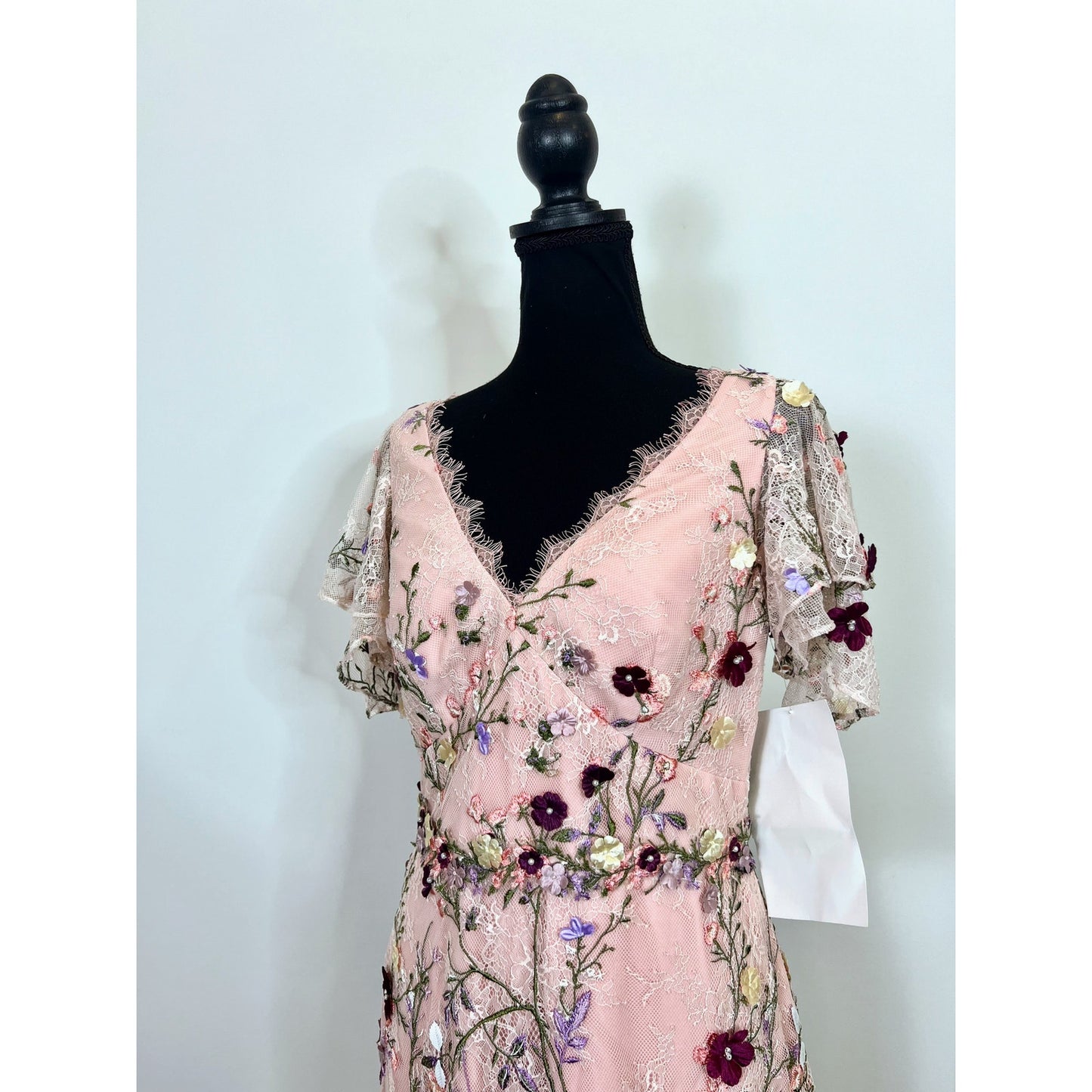 Marchesa Notte 3D Floral Embroidered Dress in Pink Size 6 Short Sleeve Lined