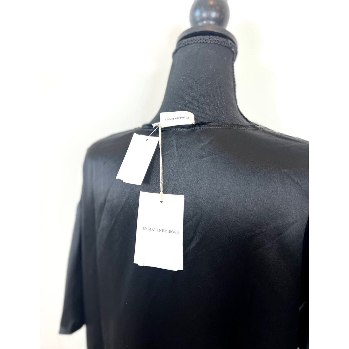 By Malene Birger Pilavis Blouse in Black Size 32 Satin Short Sleeve Scoop Neck