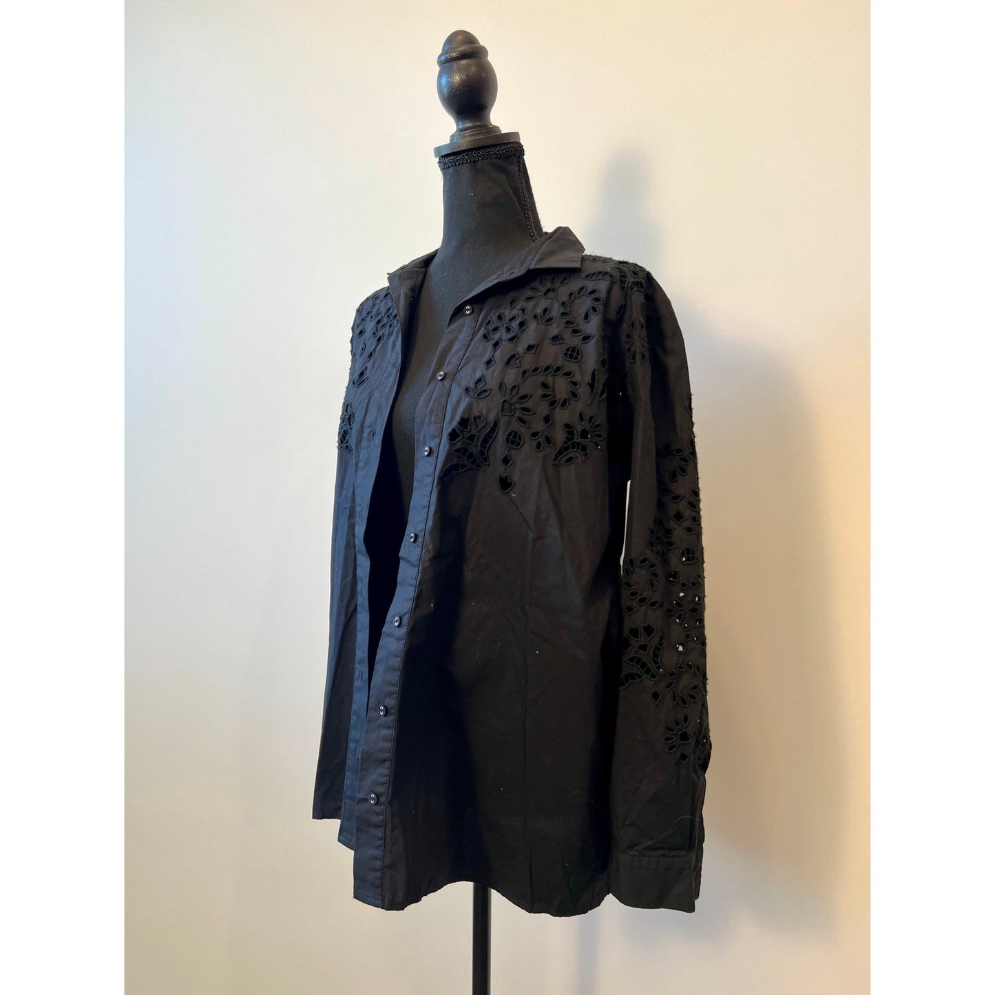 Johnny Was Maricruz Button Down Shirt in Black XS Long Sleeve Embroidered Eyelet