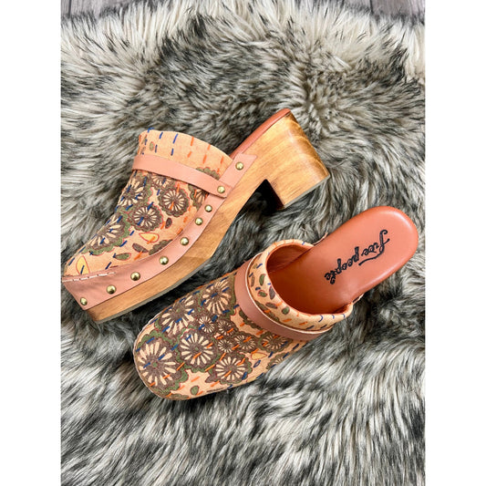 Free People Calabases Kantha Clogs Platform Shoes Size 38/7.5 Floral Slip-On