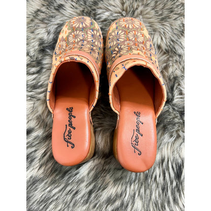 Free People Calabases Kantha Clogs Platform Shoes Size 38/7.5 Floral Slip-On