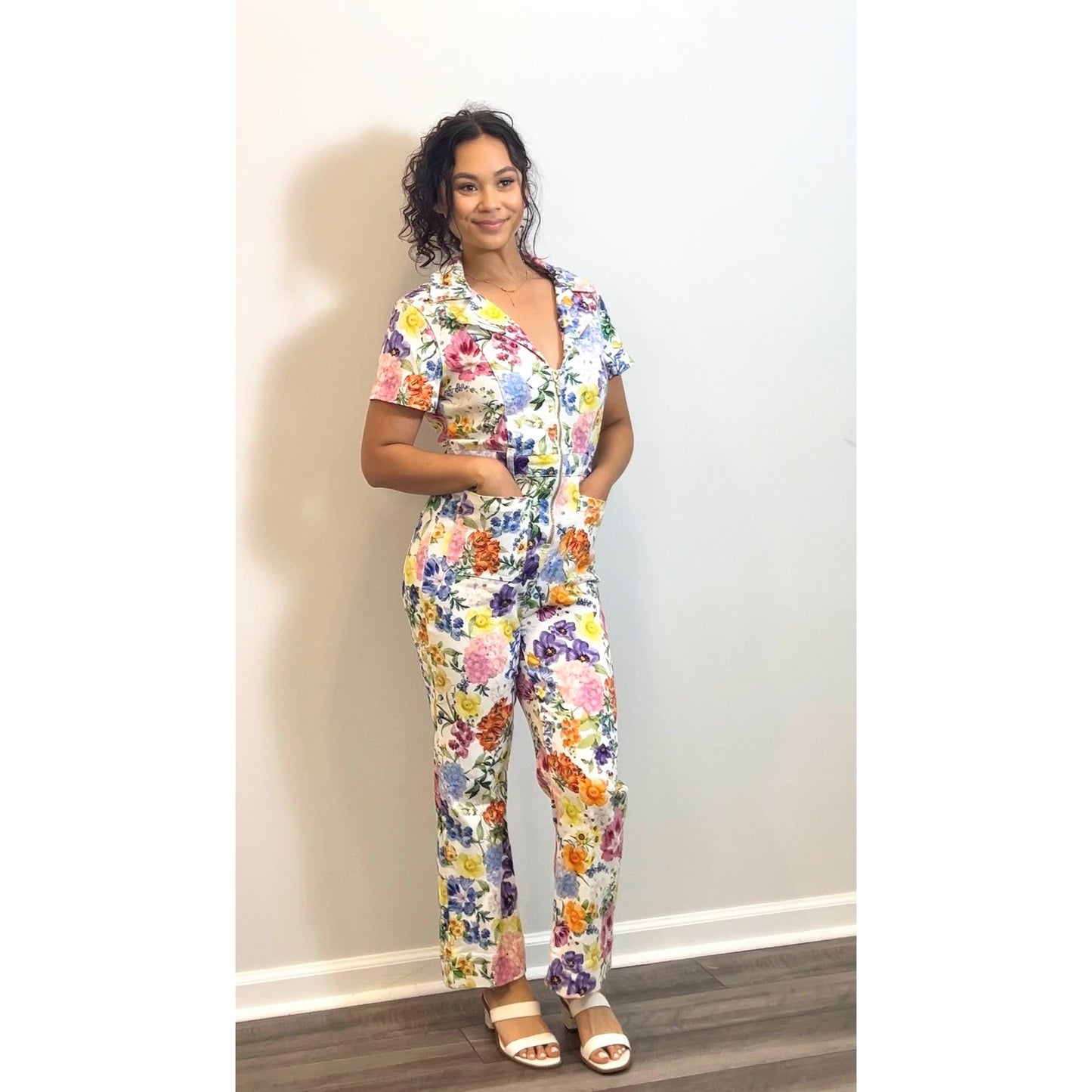 Show Me Your Mumu Jacksonville Short Sleeve Cropped Jumpsuit Floral Large Denim