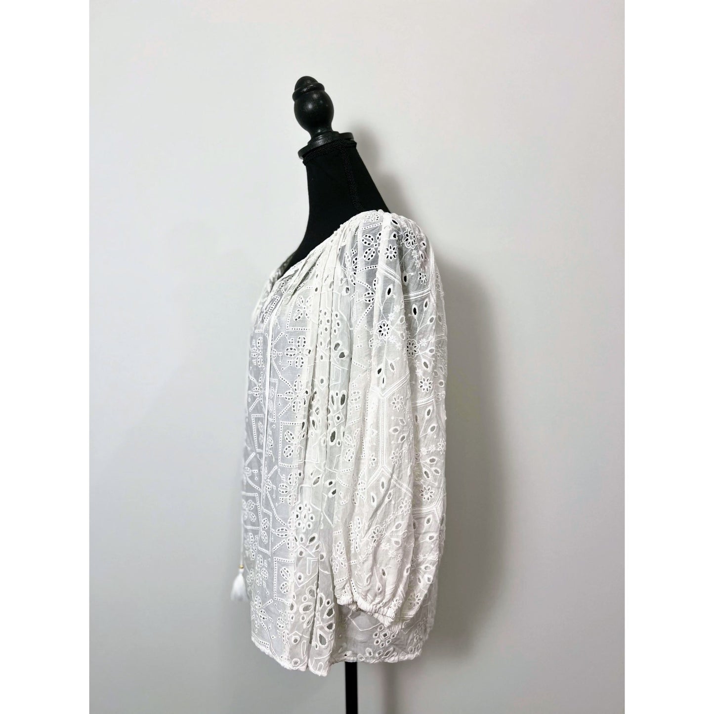 Johnny Was Castillo Eyelet Blouse White Size XL Long Sleeve Floral Embroidered