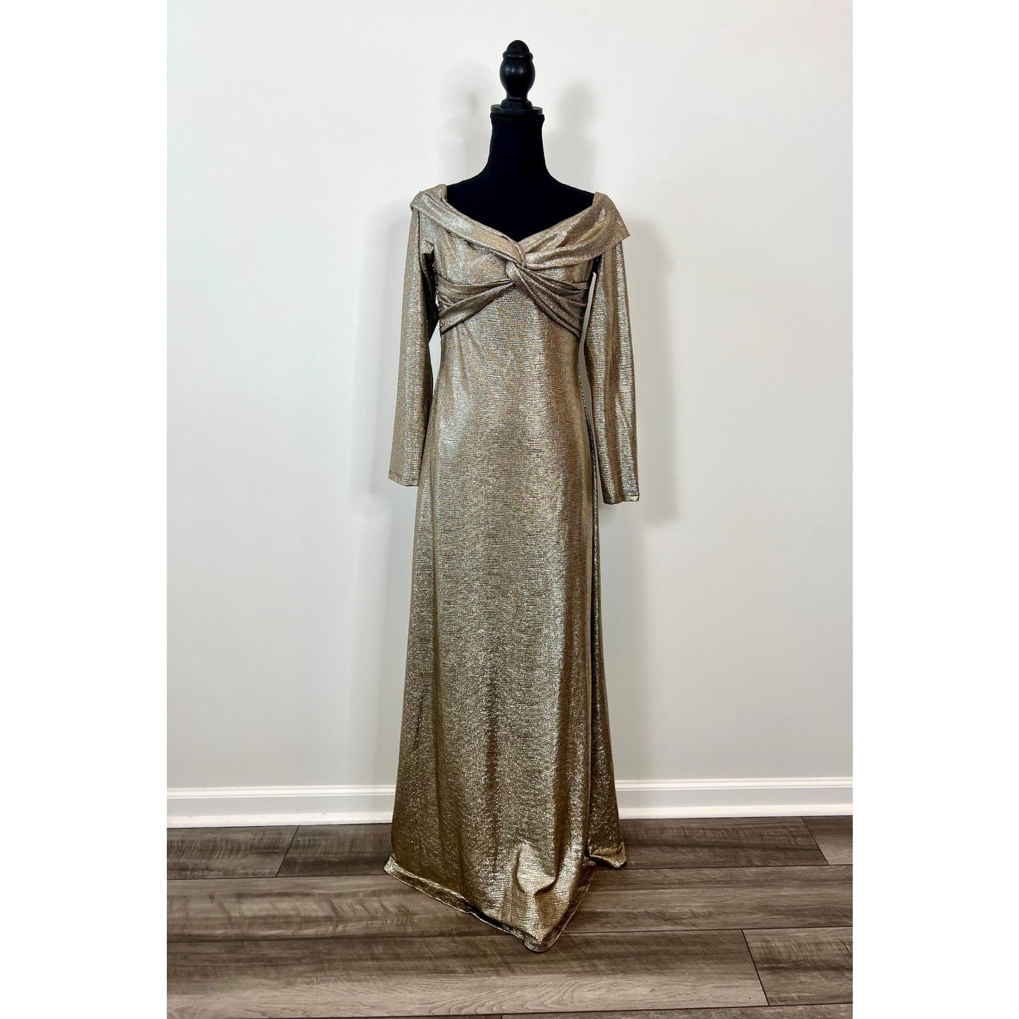 Ralph Lauren Metallic Knit Off-the-Shoulder Gown Maxi Dress Silver Size 8 Lined