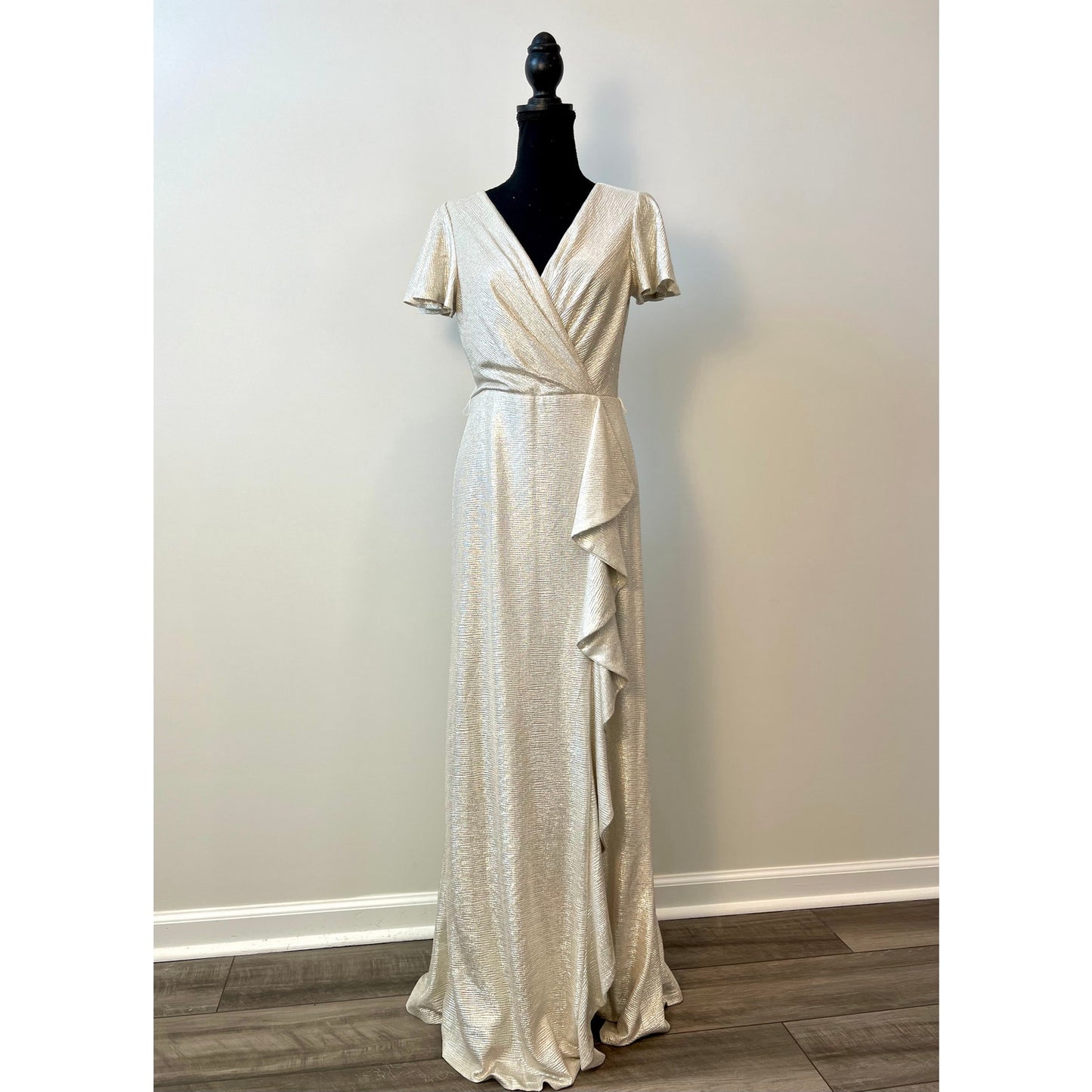 Ralph Lauren Belted Metallic Knit Flutter Sleeve Gown Dress in Champagne Size 2