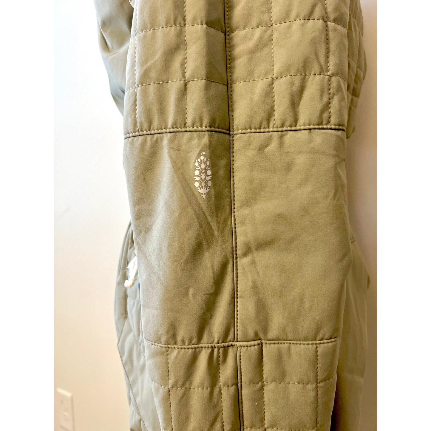 Free People FP Movement Snow Ski Suit in Greyed Olive Small Lined Pockets Winter