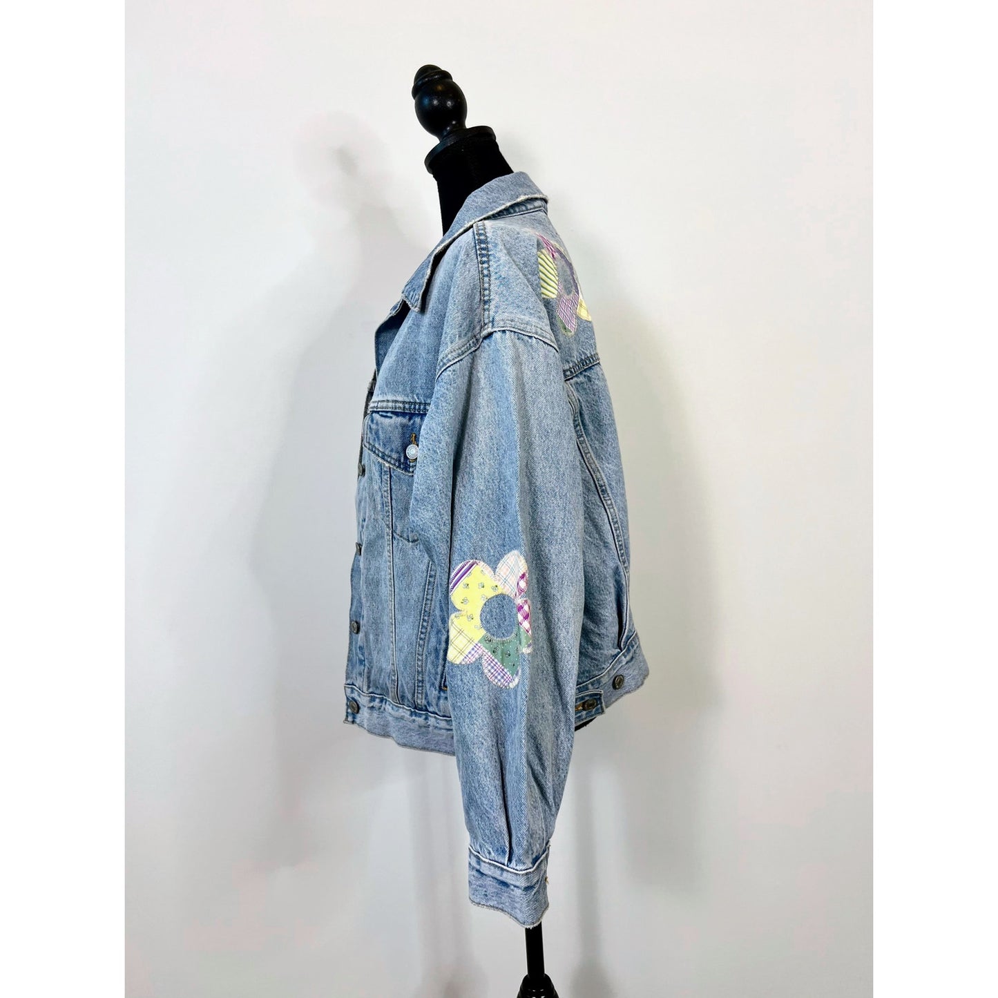 Levi's 90's Trucker Denim Jacket in Light Blue Small Button Front Patch Pockets