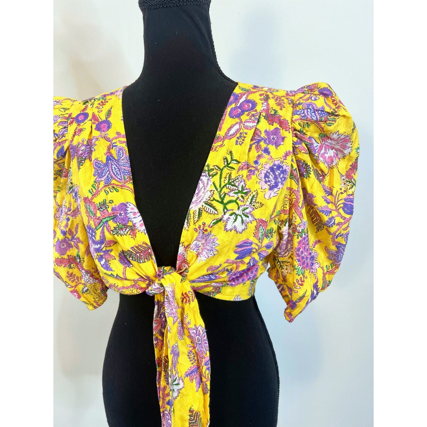 Hemant & Nandita Floral Dhea Tie Front Crop Top in Canary Yellow Medium Floral