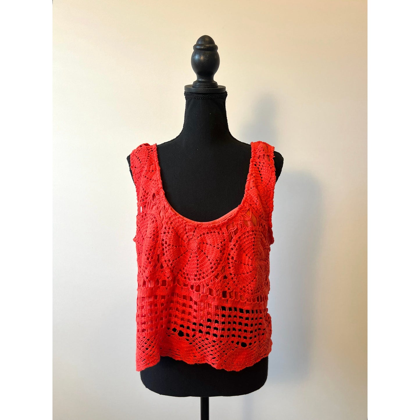 Free People Jen's Pirate Booty Lace Top in Red Coral Medium Sleeveless Crochet