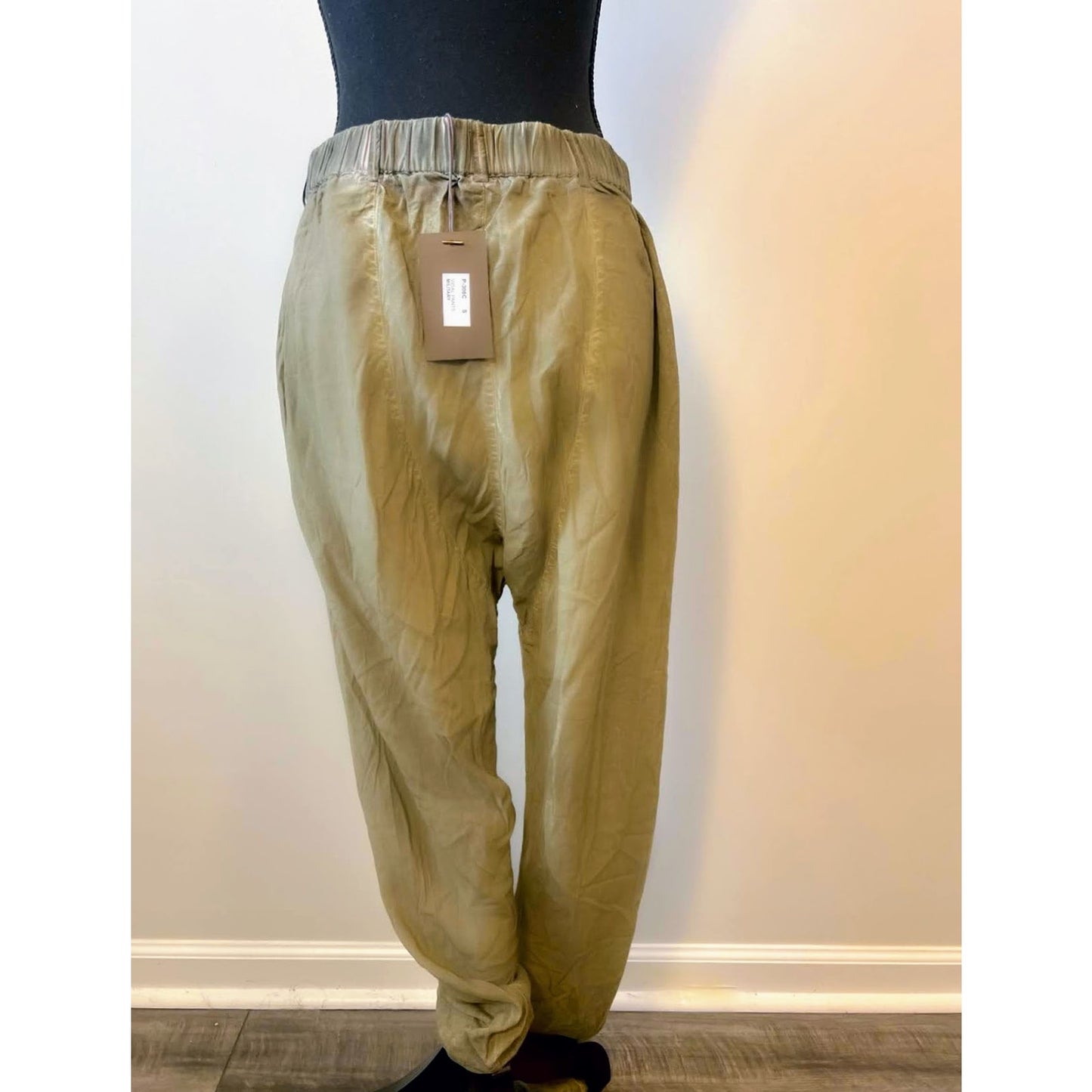 Nicholas K. Vidal Jogger Pants in Military Green Small Pull On Tapered High Rise