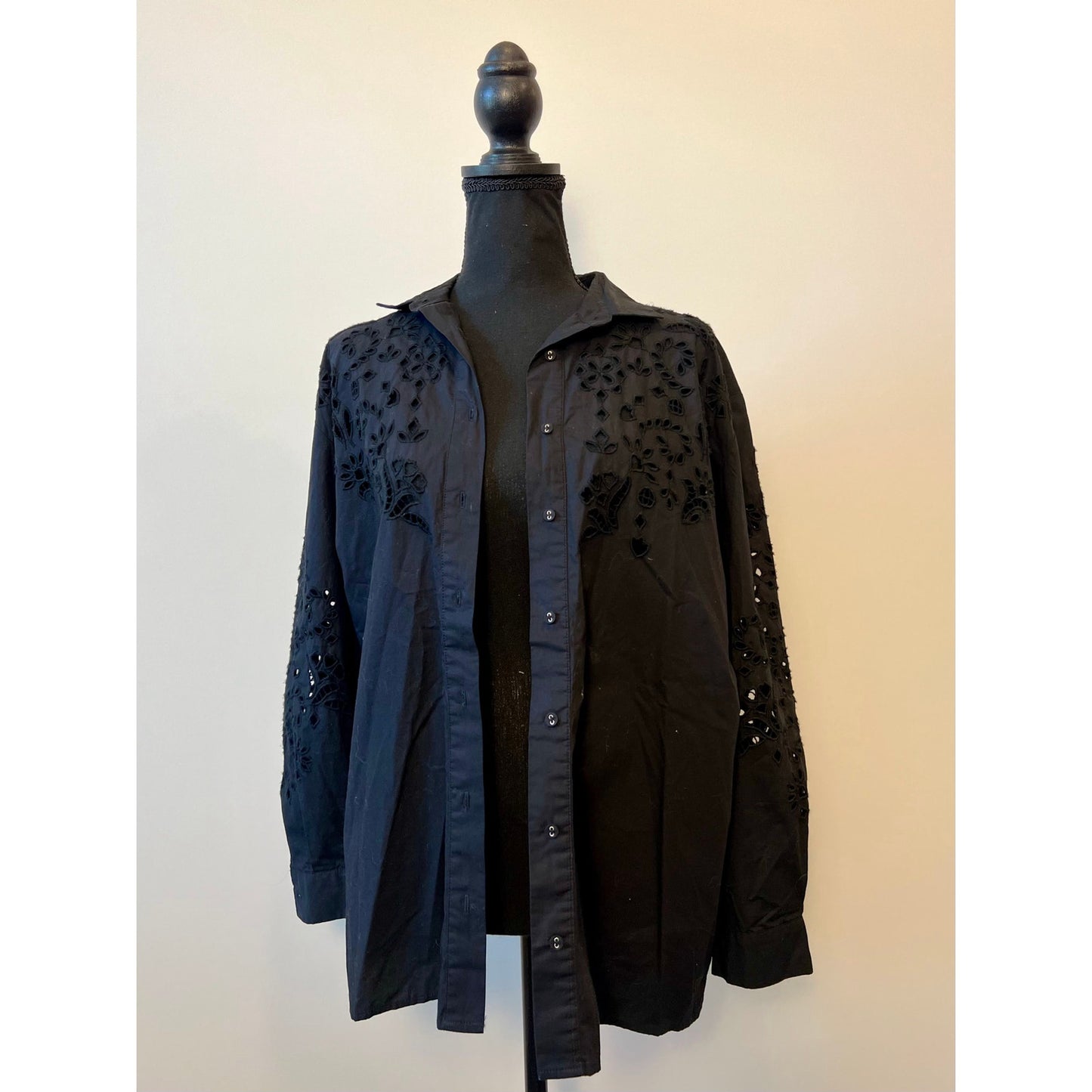 Johnny Was Maricruz Button Down Shirt in Black XS Long Sleeve Embroidered Eyelet