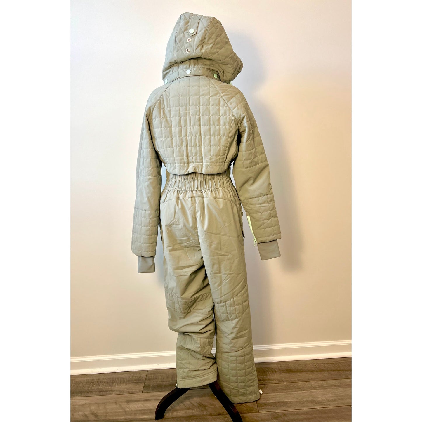 Free People FP Movement Snow Ski Suit in Greyed Olive Small Lined Pockets Winter