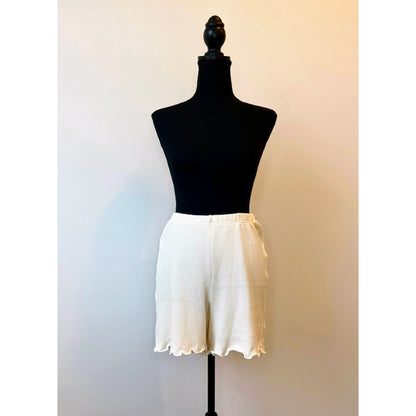 Savannah Morrow Cora Shorts in Cream Large Knit Pull On Ruffle Summer Beach