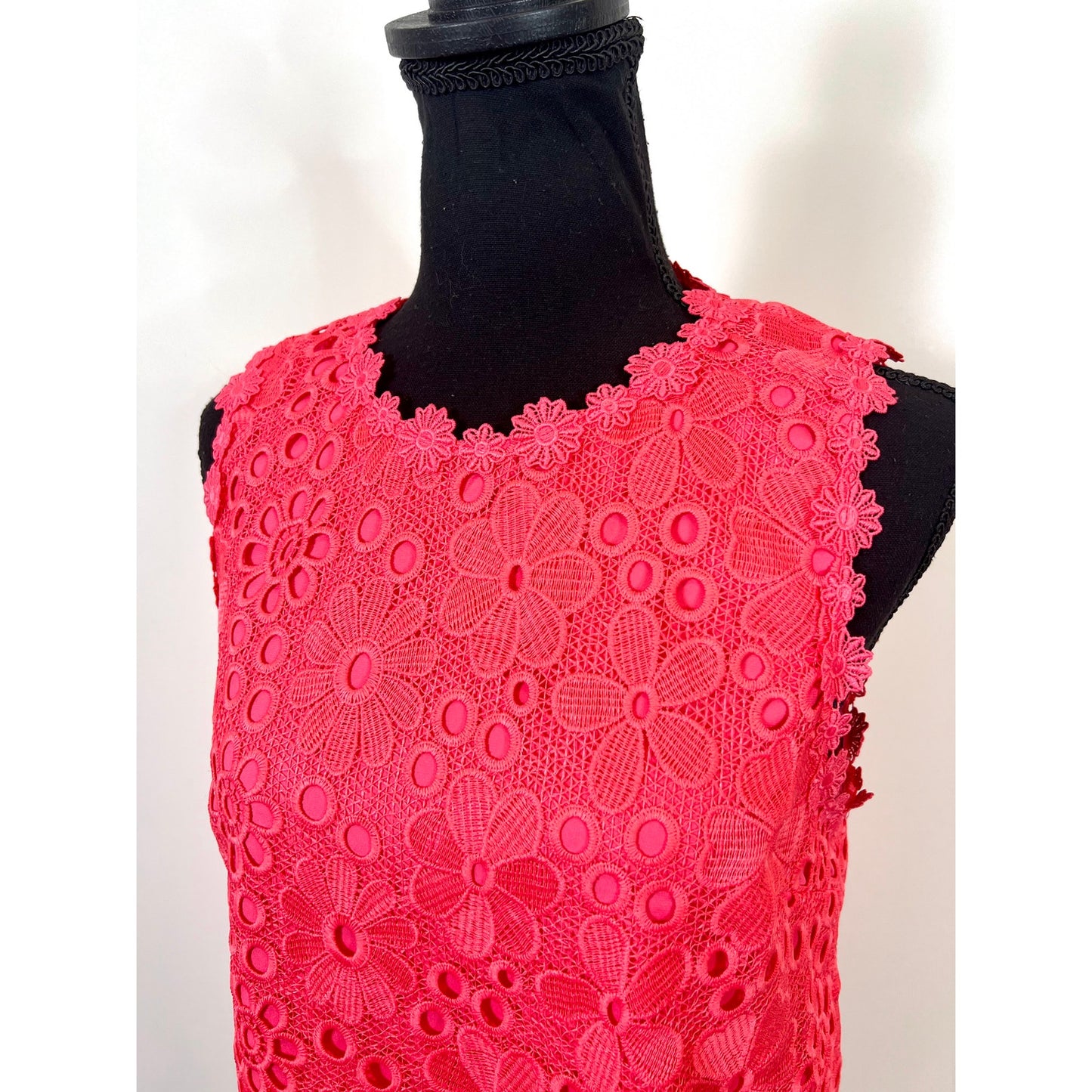 Kate Spade Shore Thing Shift Dress in Coral Size 10 Mini Floral Lace Lined Party